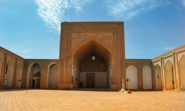 مسجد گناباد نمونه معماری آجری و آجرکاری دوران خوارزمشاهیان