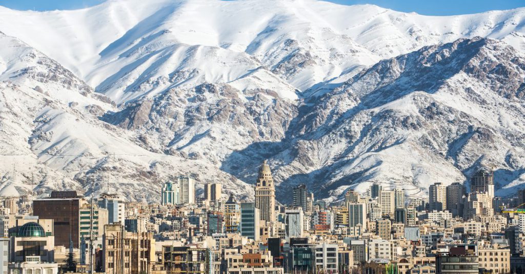 نمایی از منظر شهری شهر تهران