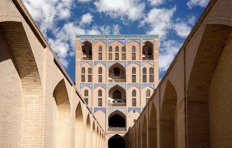 ساختمان عالی قاپو، مرمت توسط دکتر آیت الله زاده شیرازی