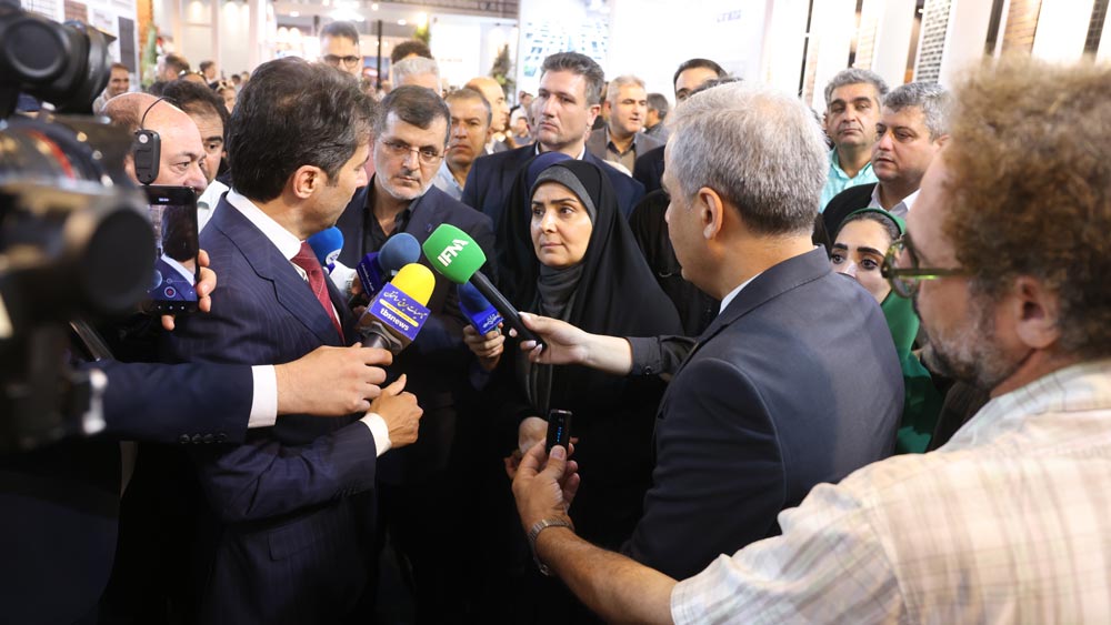 آجر نسوز نما آذرخش در بیست و پنجمین نمایشگاه صنعت ساختمان 1404