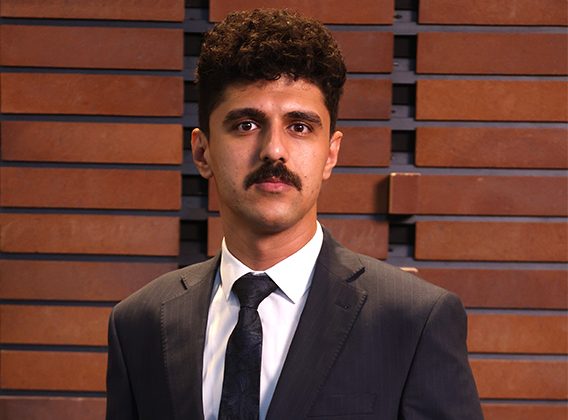 گفتگوی خودمانی با نماینده آجر آذرخش در میبد