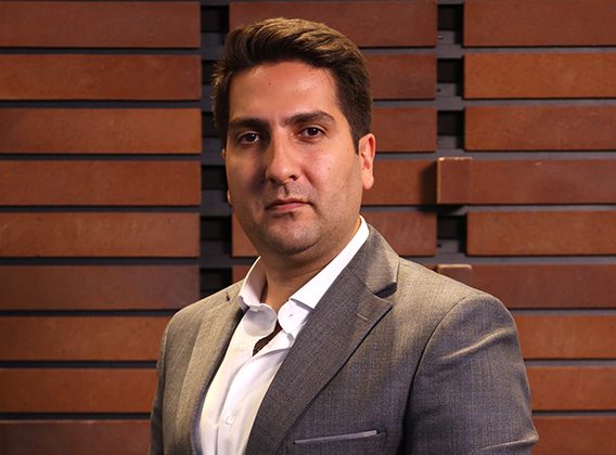 گفتگوی خودمانی با نماینده آجر آذرخش در زنجان