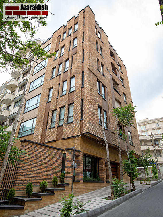 ساختمان نما قرمز رستیک